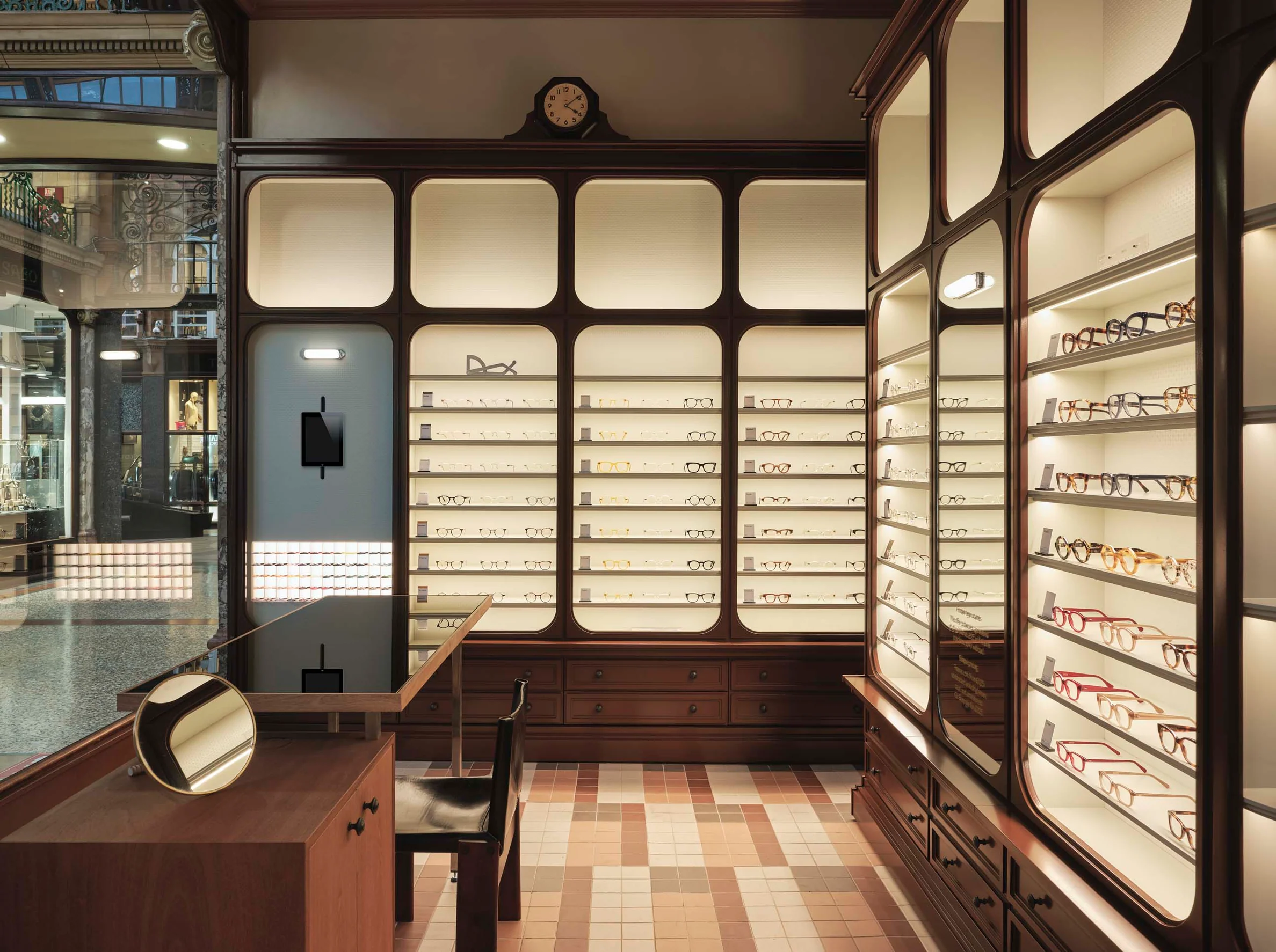 Modern Spectacles, Traditional Craft